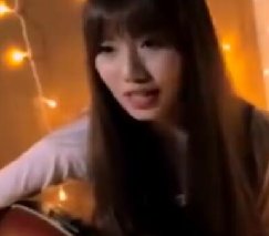 美女吉他彈唱(夜空中最亮的星) 你喜歡